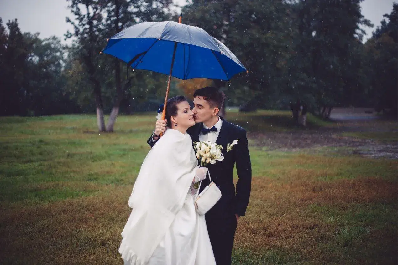getting married in winter