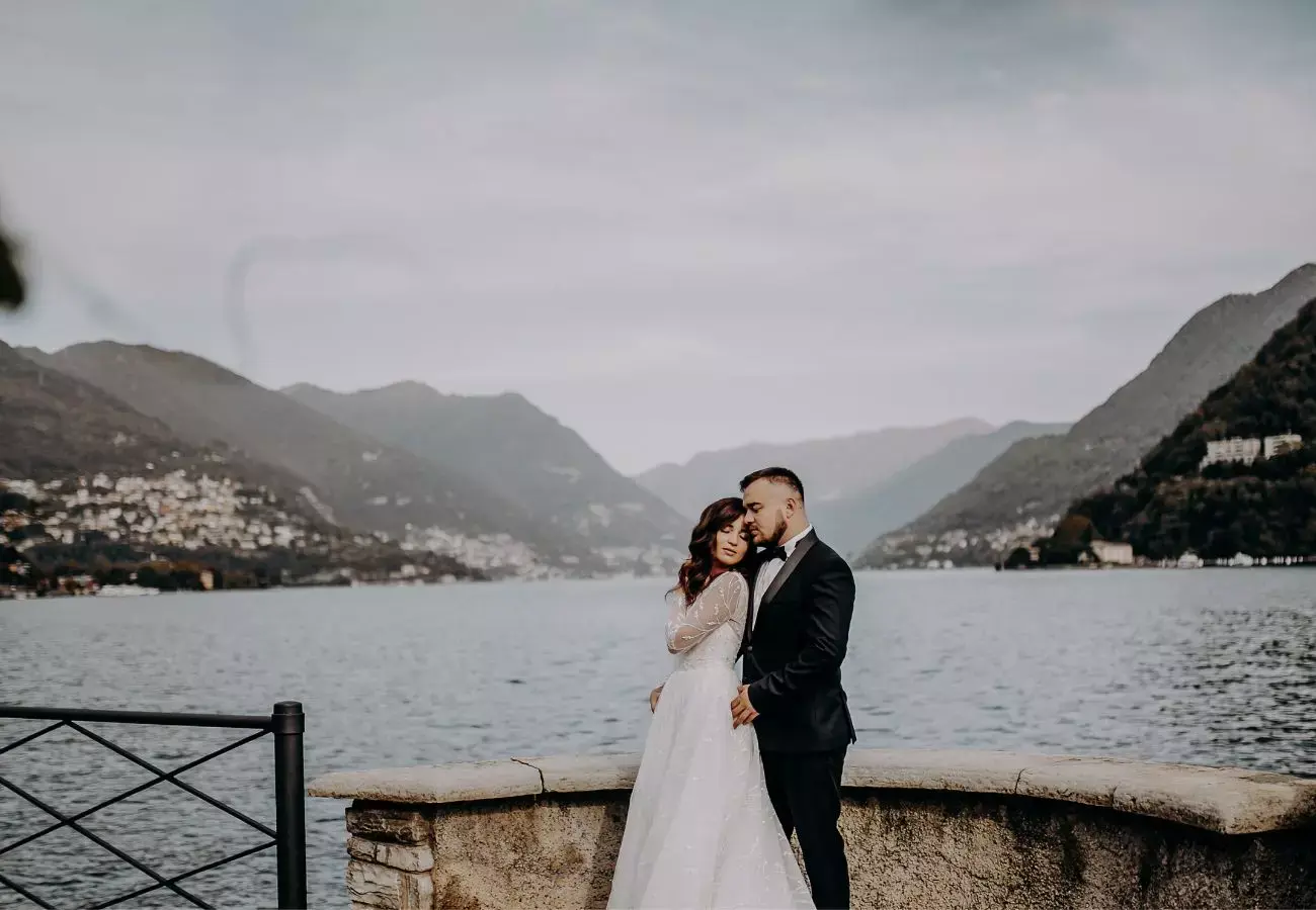 wedding photographer on lake como