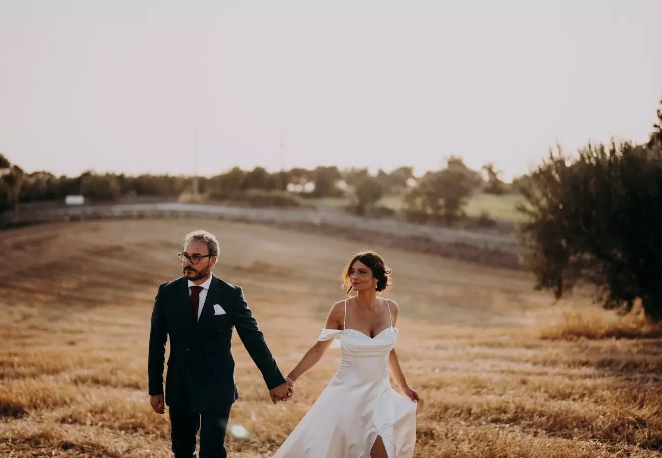 wedding first look