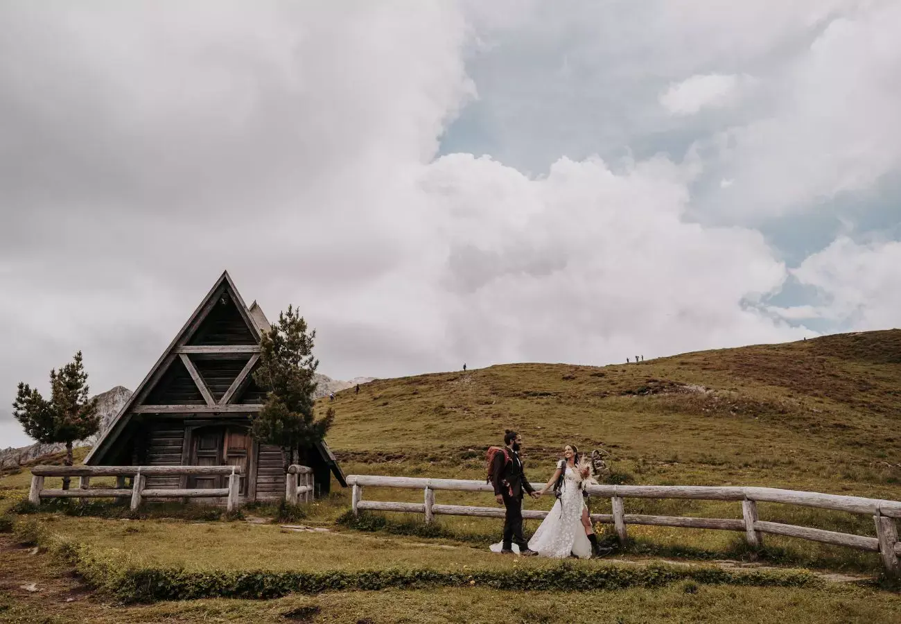 planning destination wedding