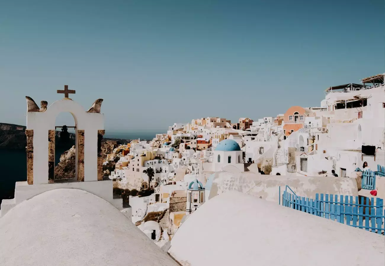 Wedding photographer in Santorini