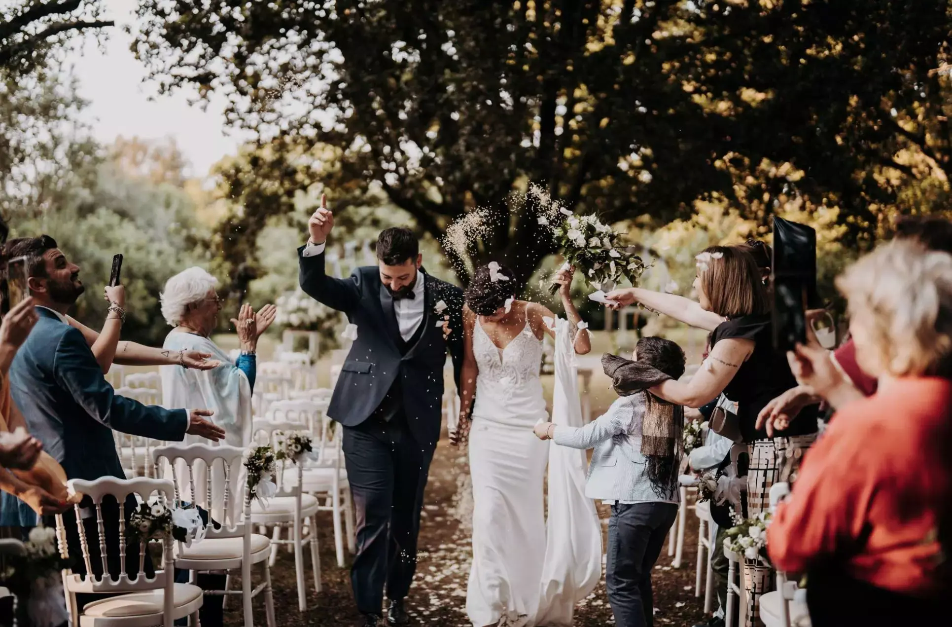 confetti wedding
