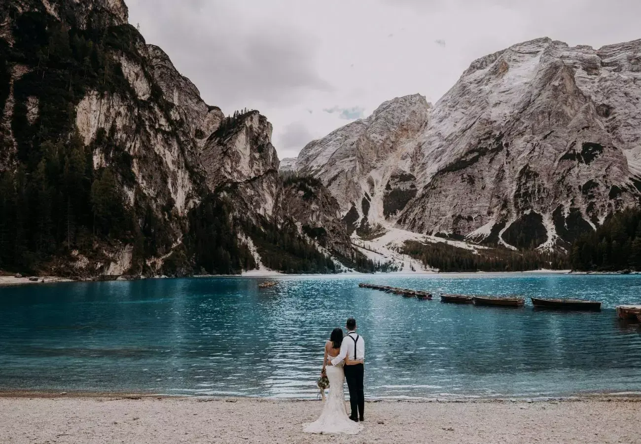 what is a destination wedding
